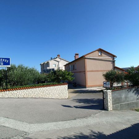 Apartments Ljubica Barbat na Rabu Exterior foto